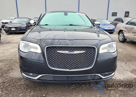 2016 Chrysler 300C z USA, uszkodzony, nr VIN 2C3CCAEG0GH342428
